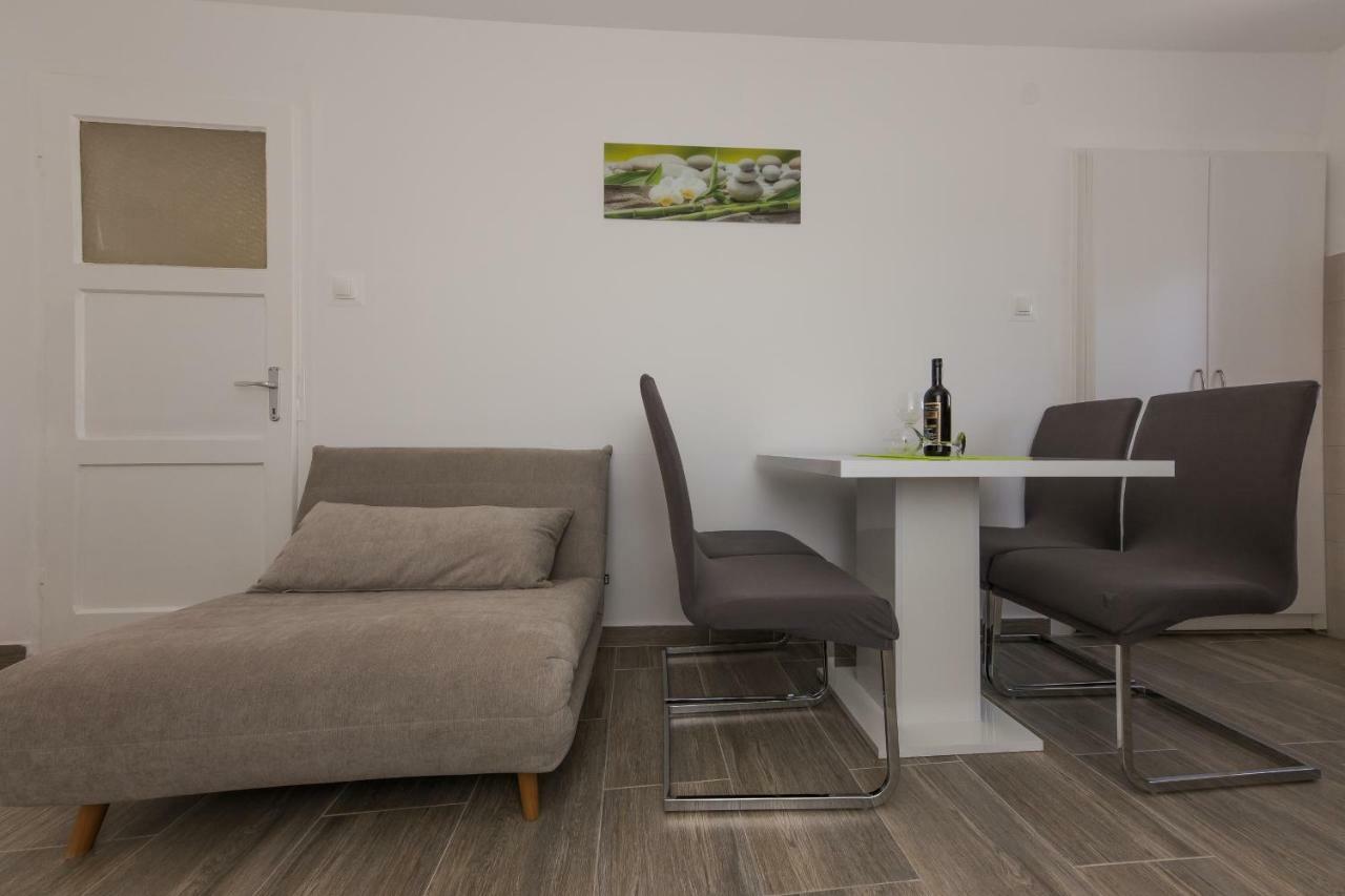 Apartman Ankica Kaštela Eksteriør bilde